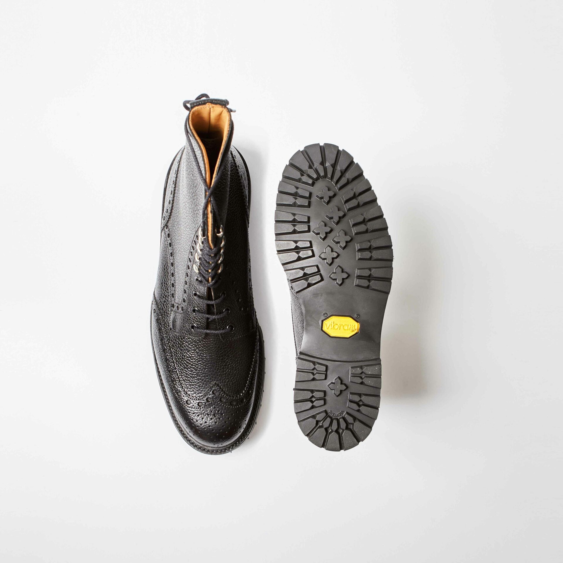 Islay Black Scotch Grain Derby Brogue Boot