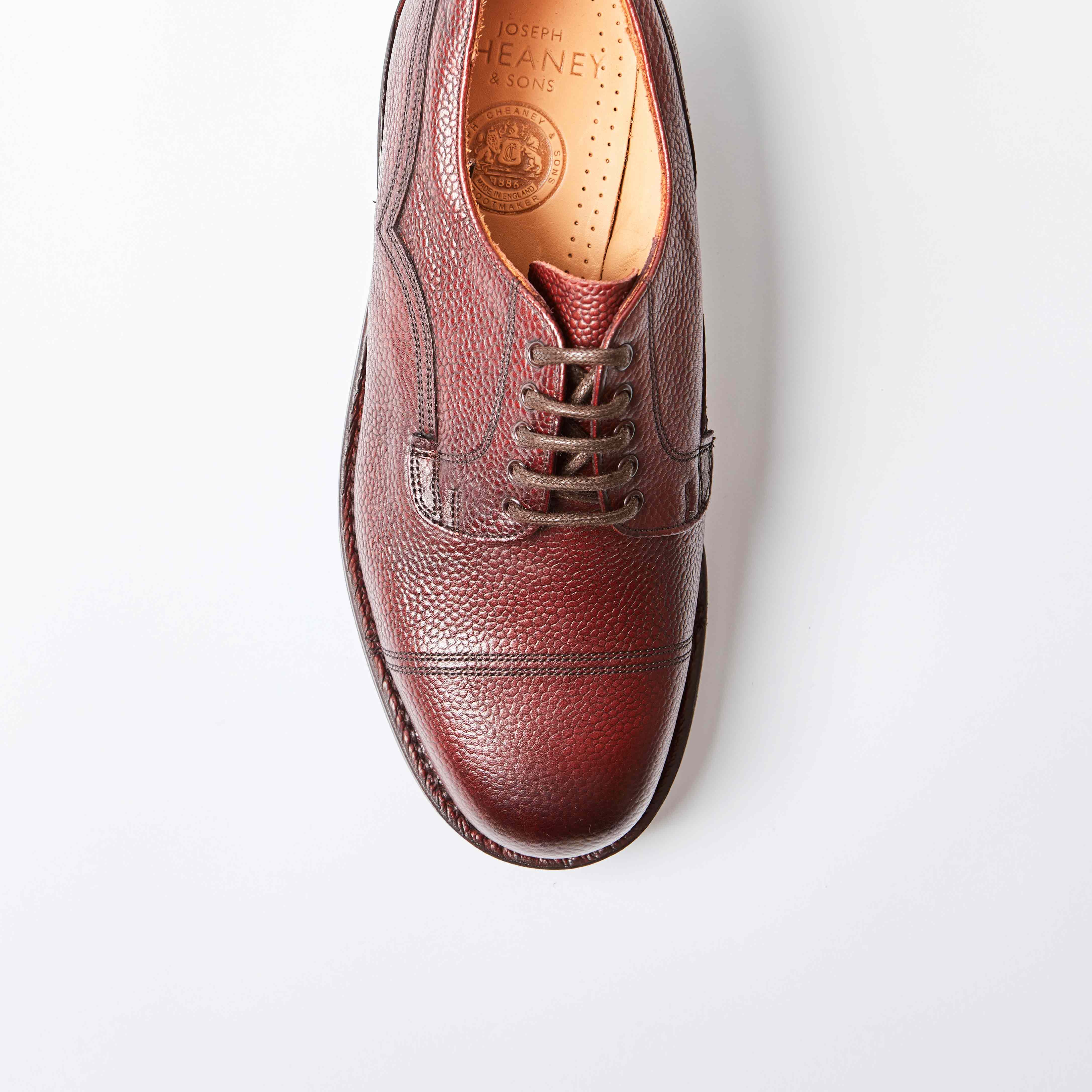 Cairngorm II Country Derby Veldtschoen in Burgundy Grain