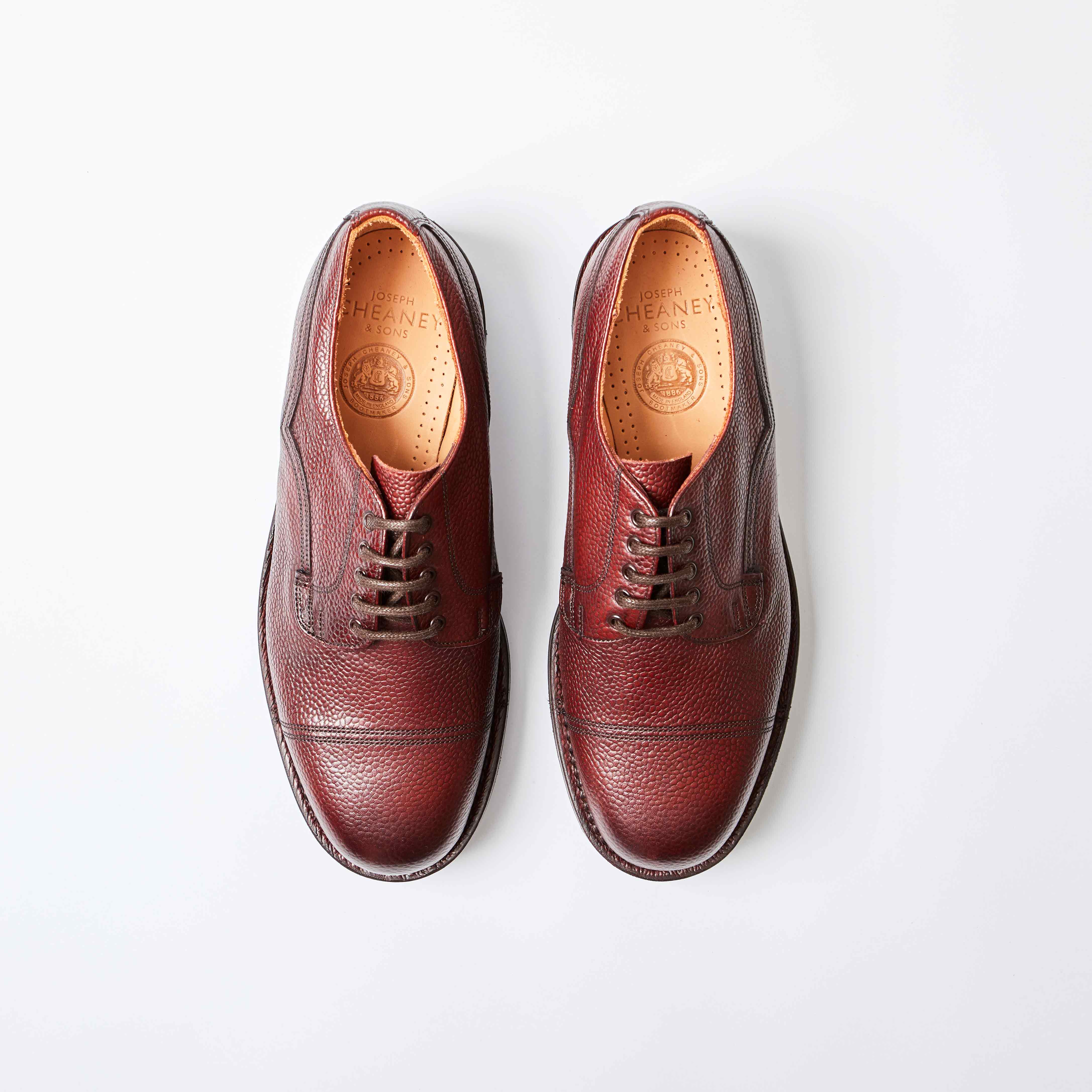 Cairngorm II Country Derby Veldtschoen in Burgundy Grain