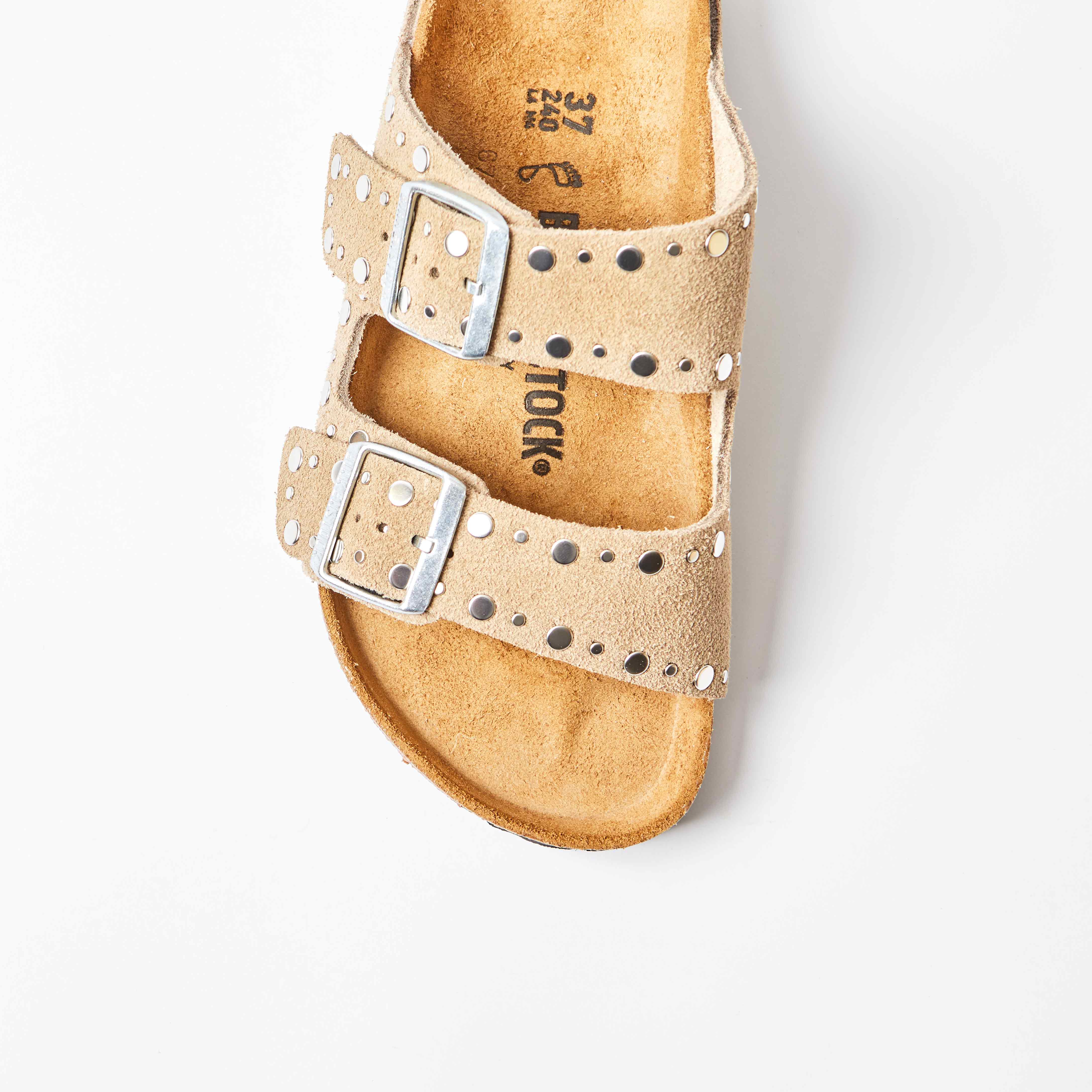 Arizona Rivet Border Suede Taupe