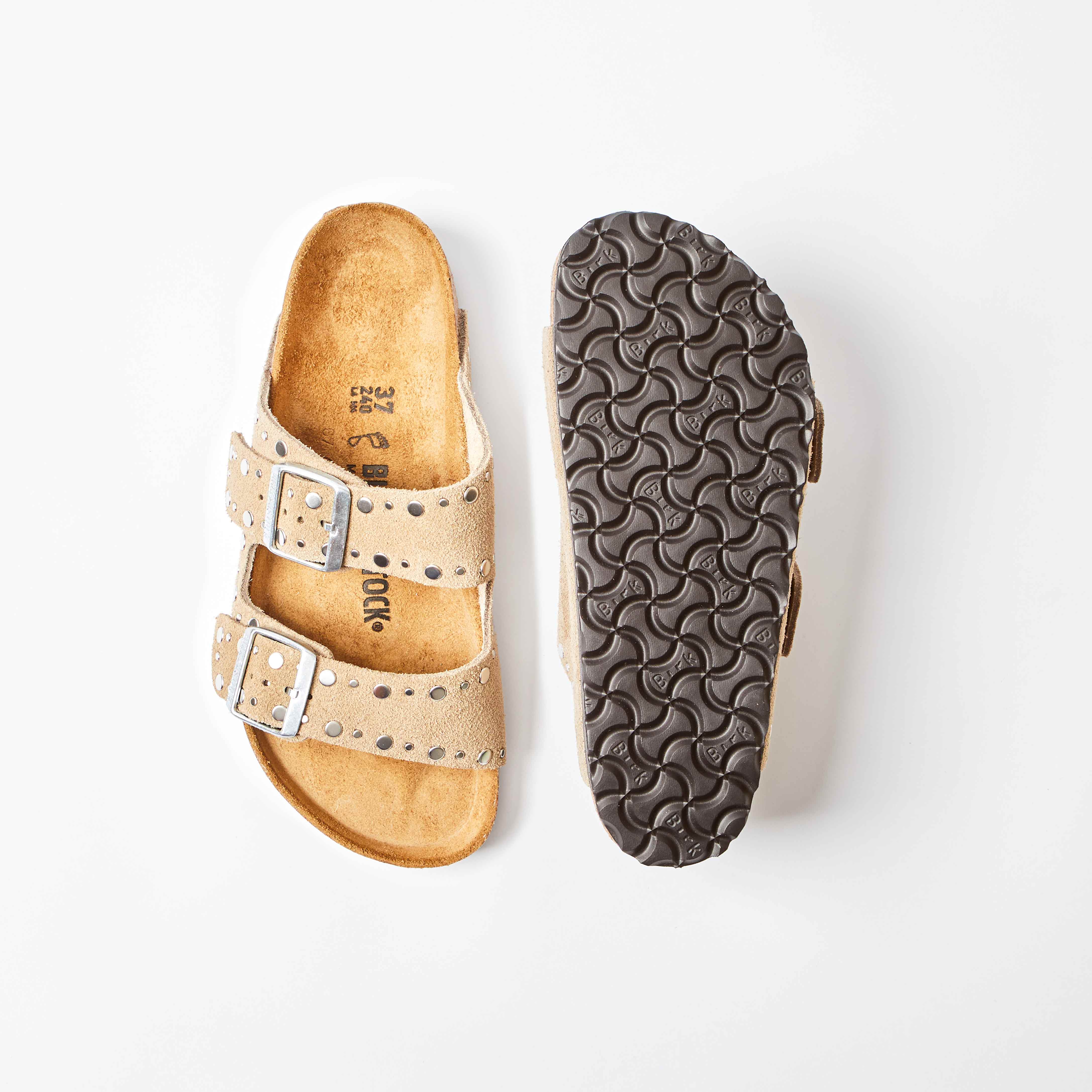 Arizona Rivet Border Suede Taupe