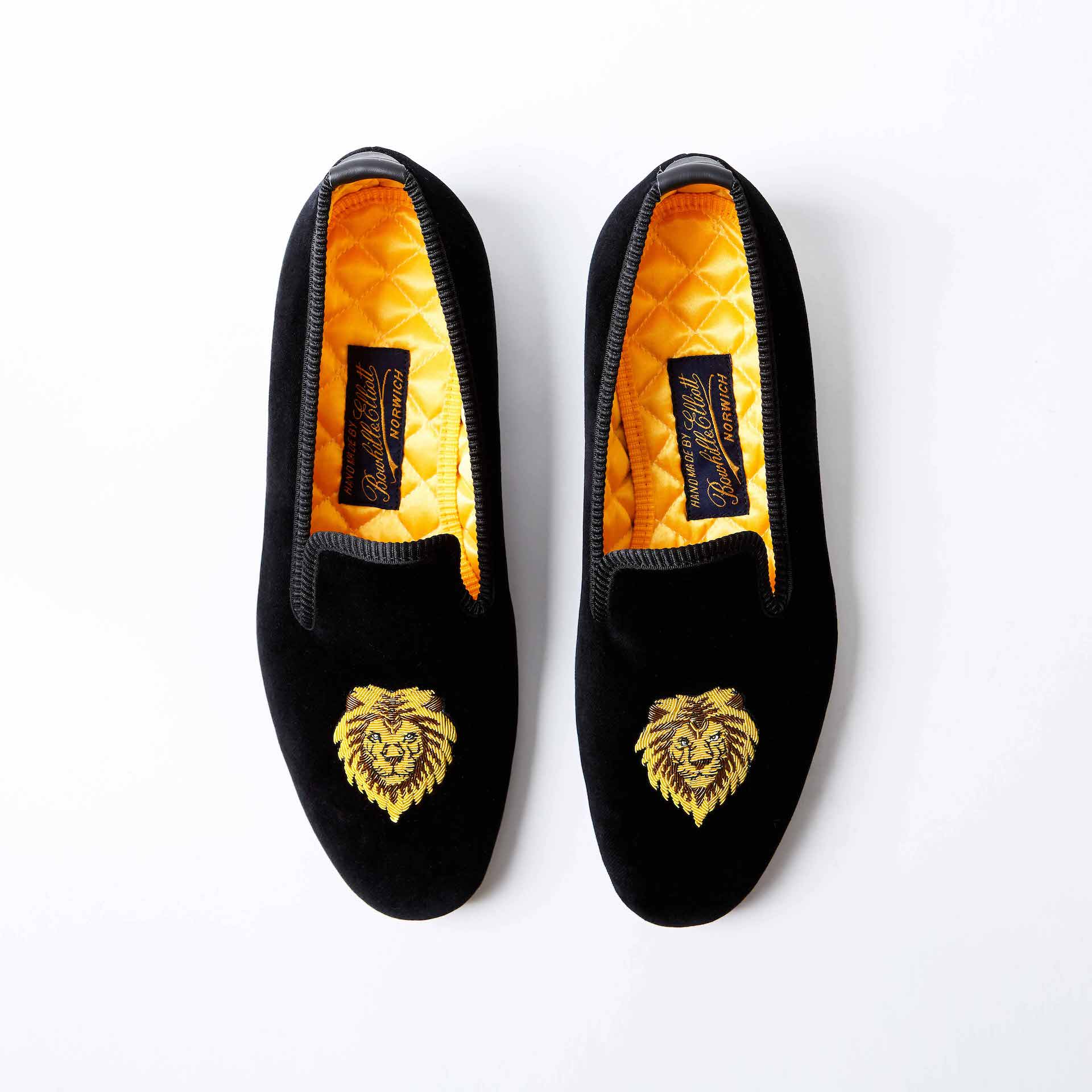 Black Velvet Albert Slippers with Embroidered King Lion