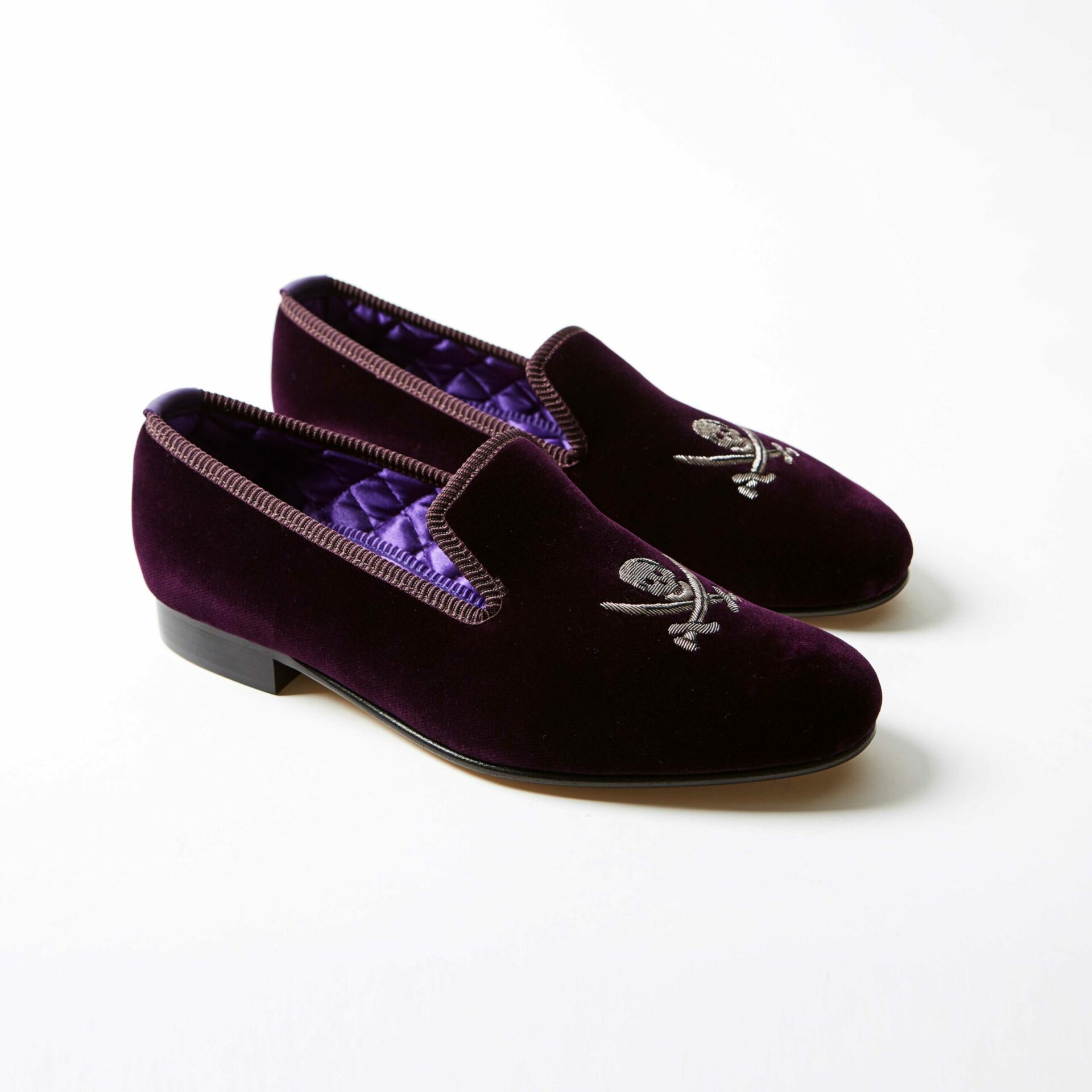 Regal Velvet Albert Slippers with Embroidered Skull and Sabres