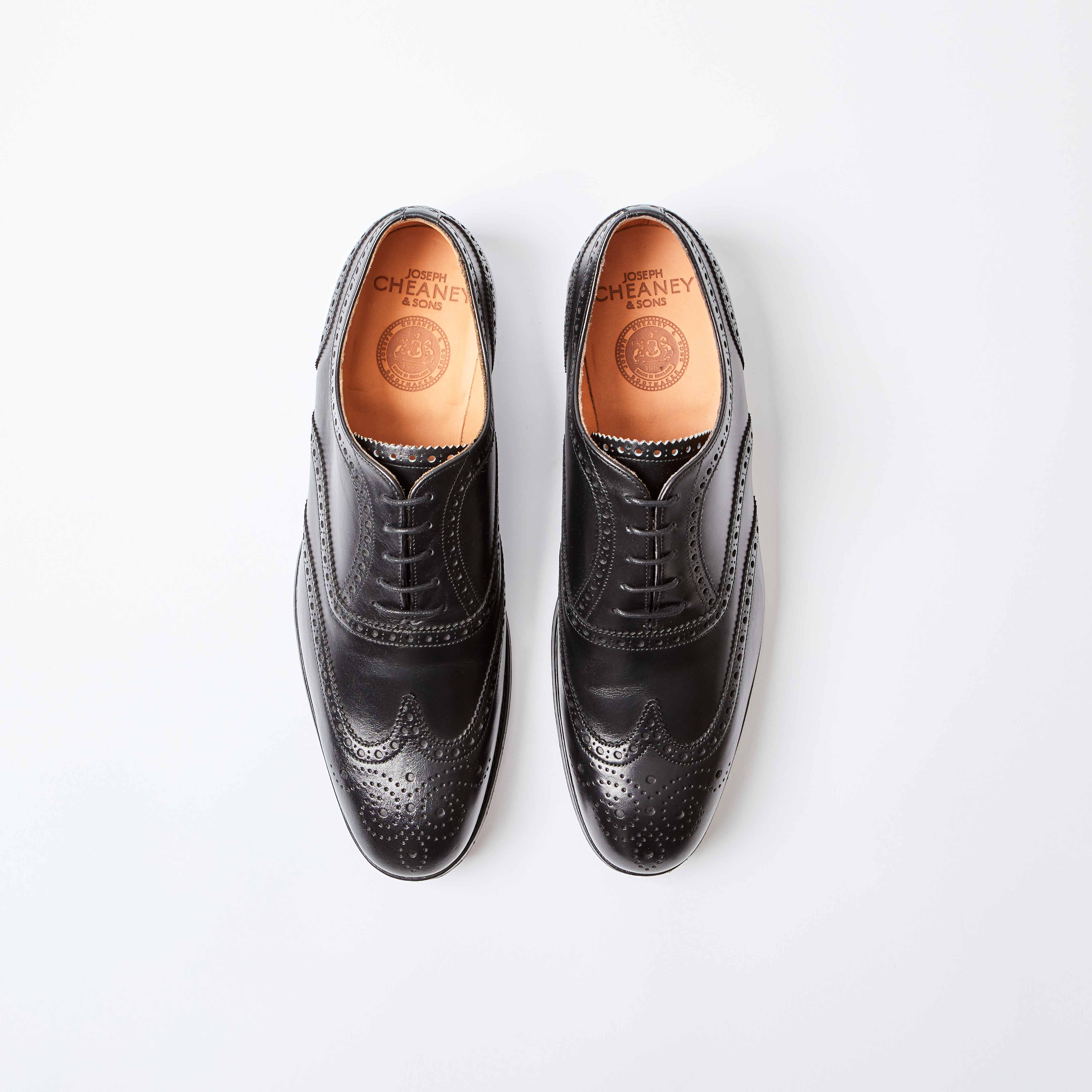 Arthur III Black Calf Oxford Brogues | Bowhill and Elliott