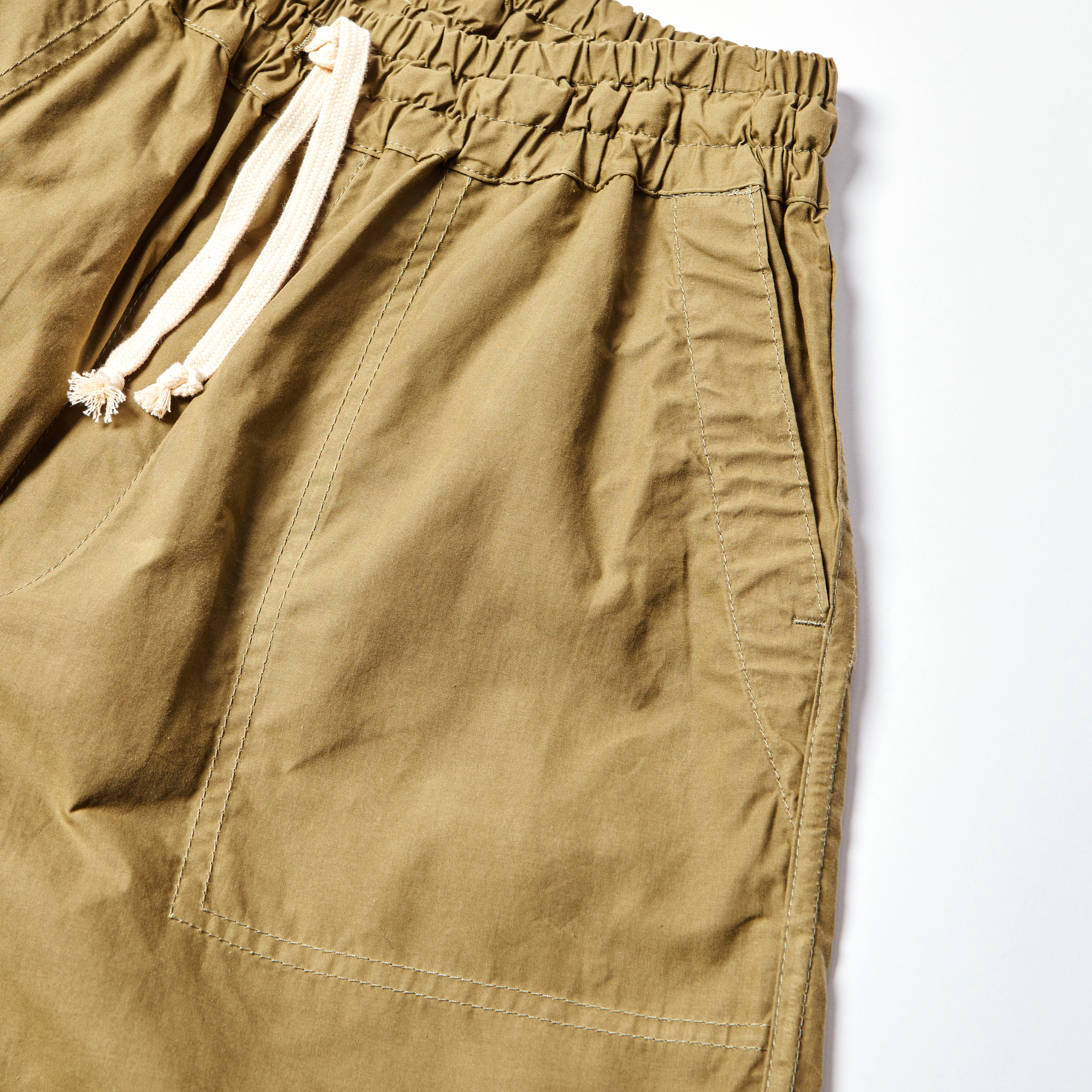 The Explorer Shorts in Fern