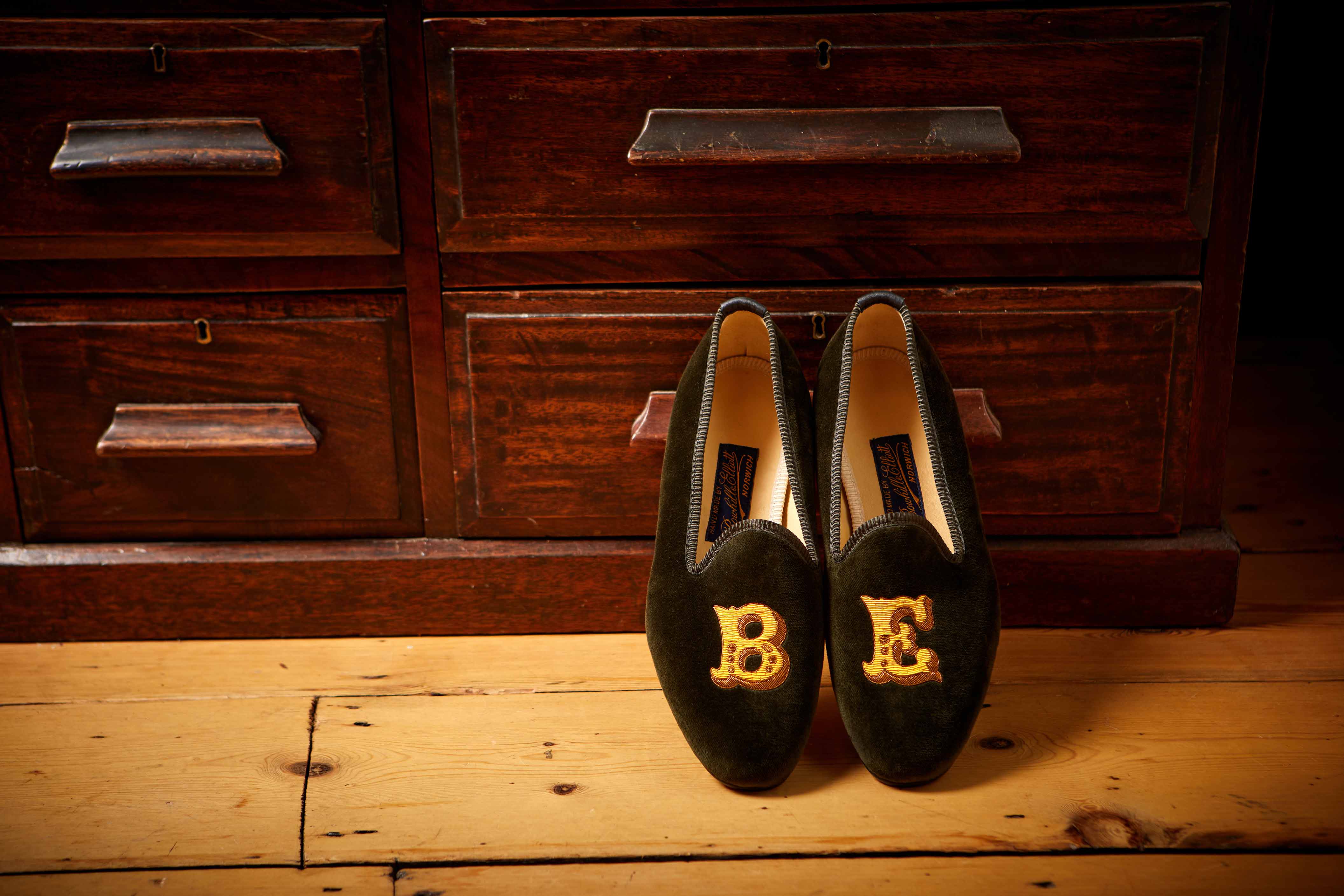 Men's Monogrammed Embroidered Slippers | Bowhill and Elliott