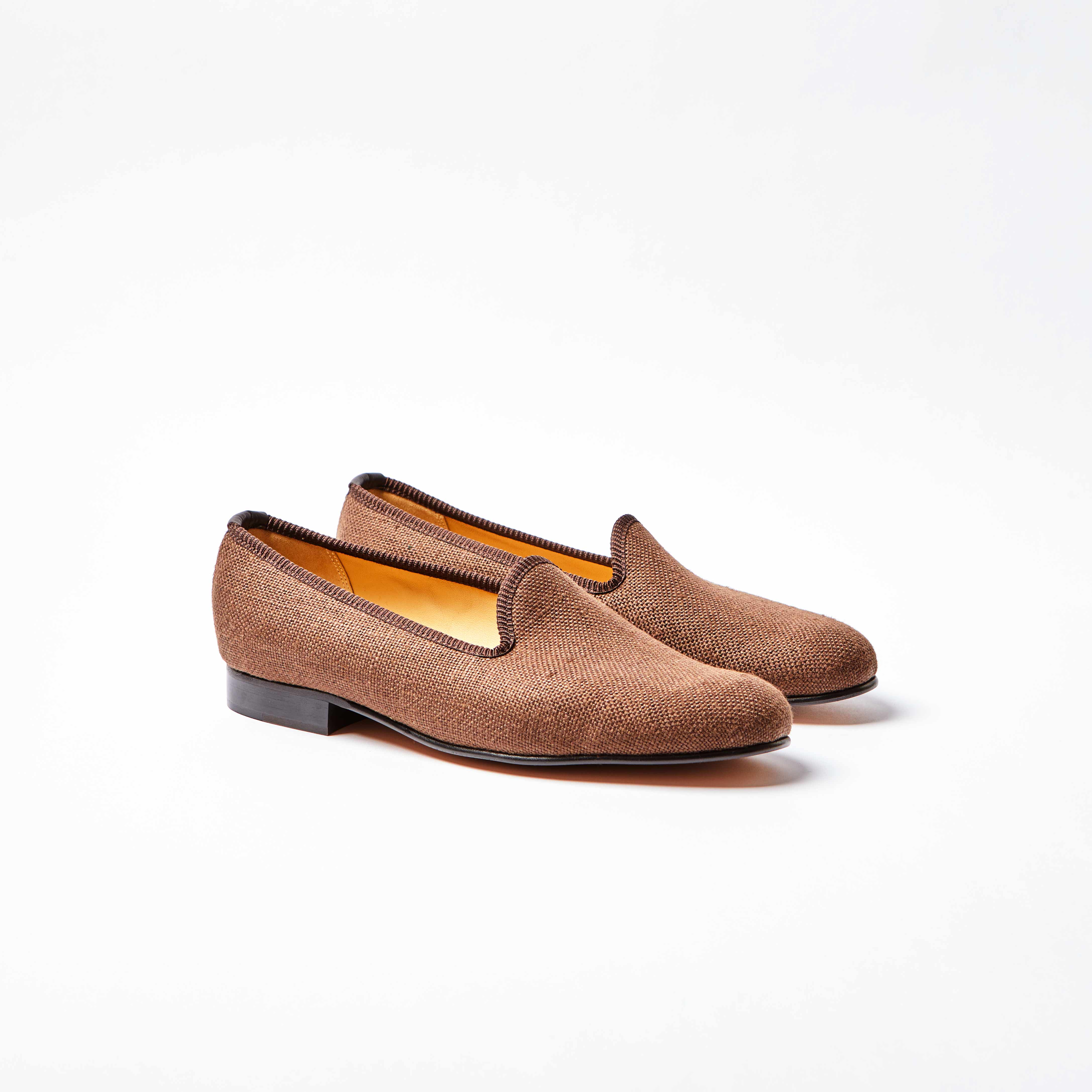The Venetian in Dark Brown Fox Linen