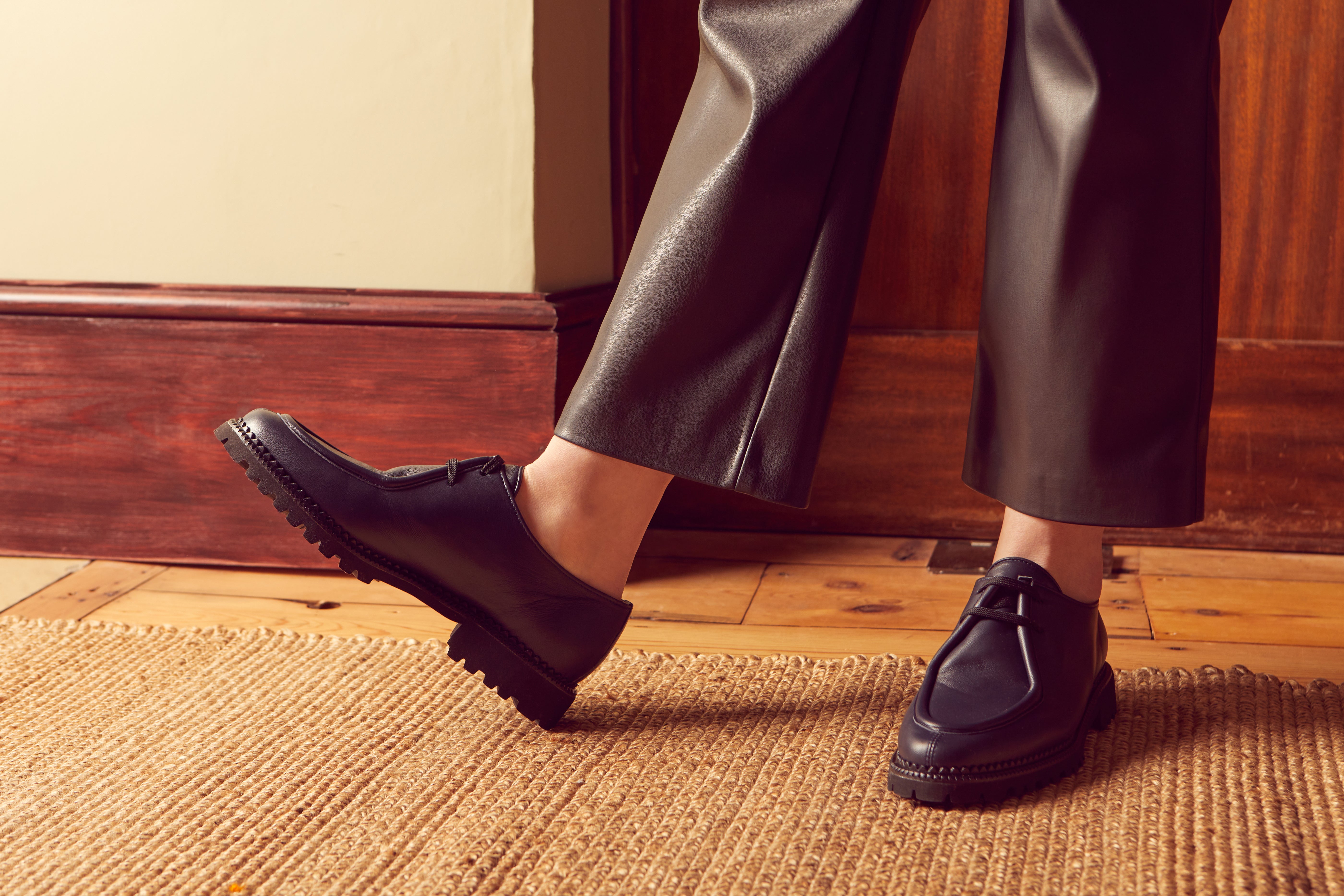 Amalfi Navy Leather and Suede Darby Lace Shoe