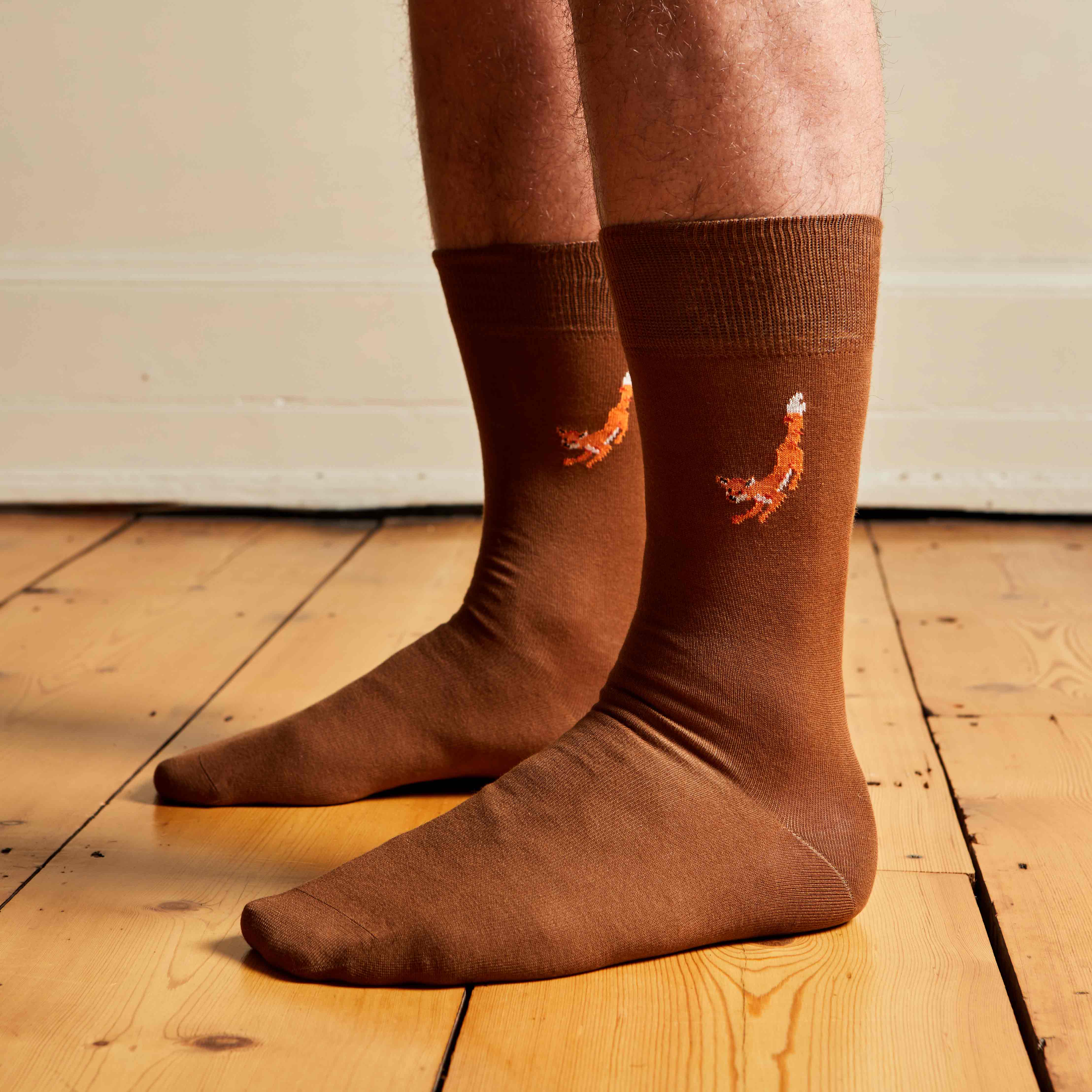 Corgi for Bowhill & Elliott - Men's Wandering Fox motif Brown socks
