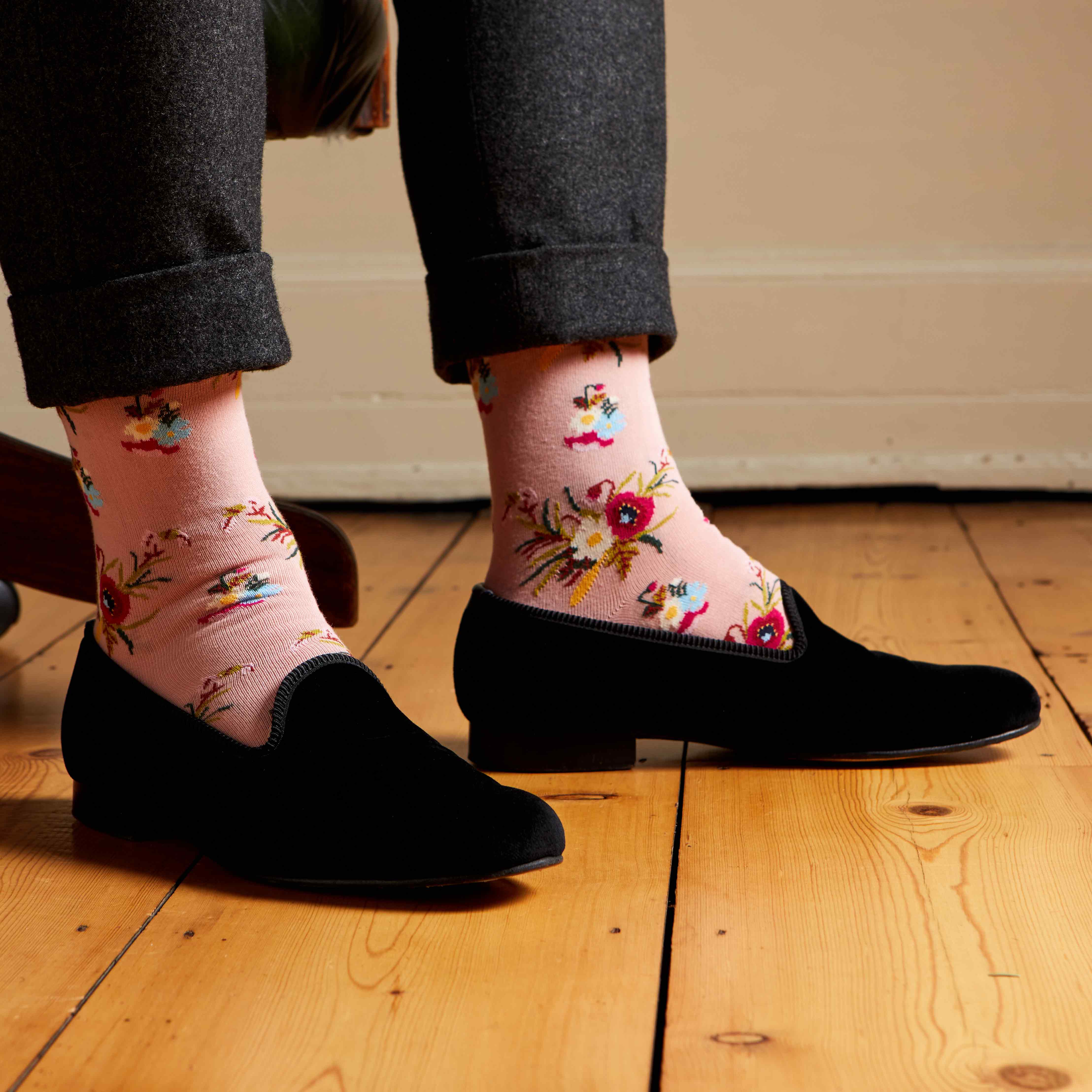 Corgi for Bowhill & Elliott - Men's Poppies motif Pink socks