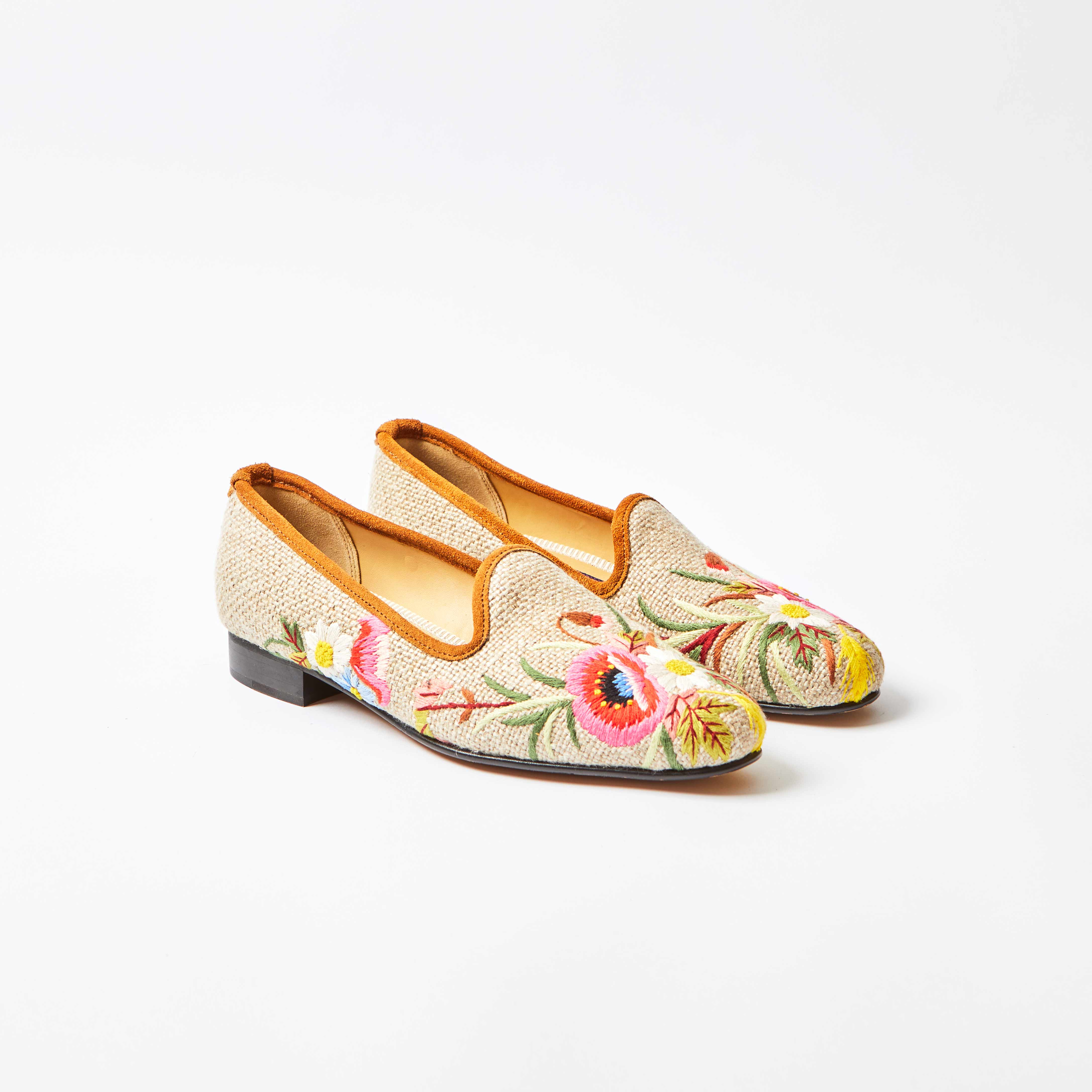 Oatmeal Linen Venetian Slippers with Embroidered Poppies