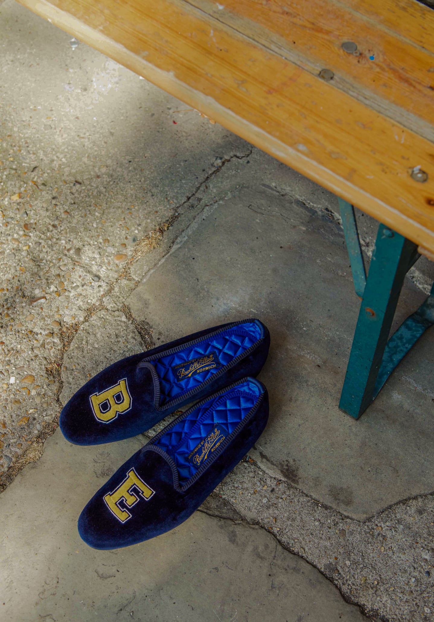 Men's Monogrammed Embroidered Slippers