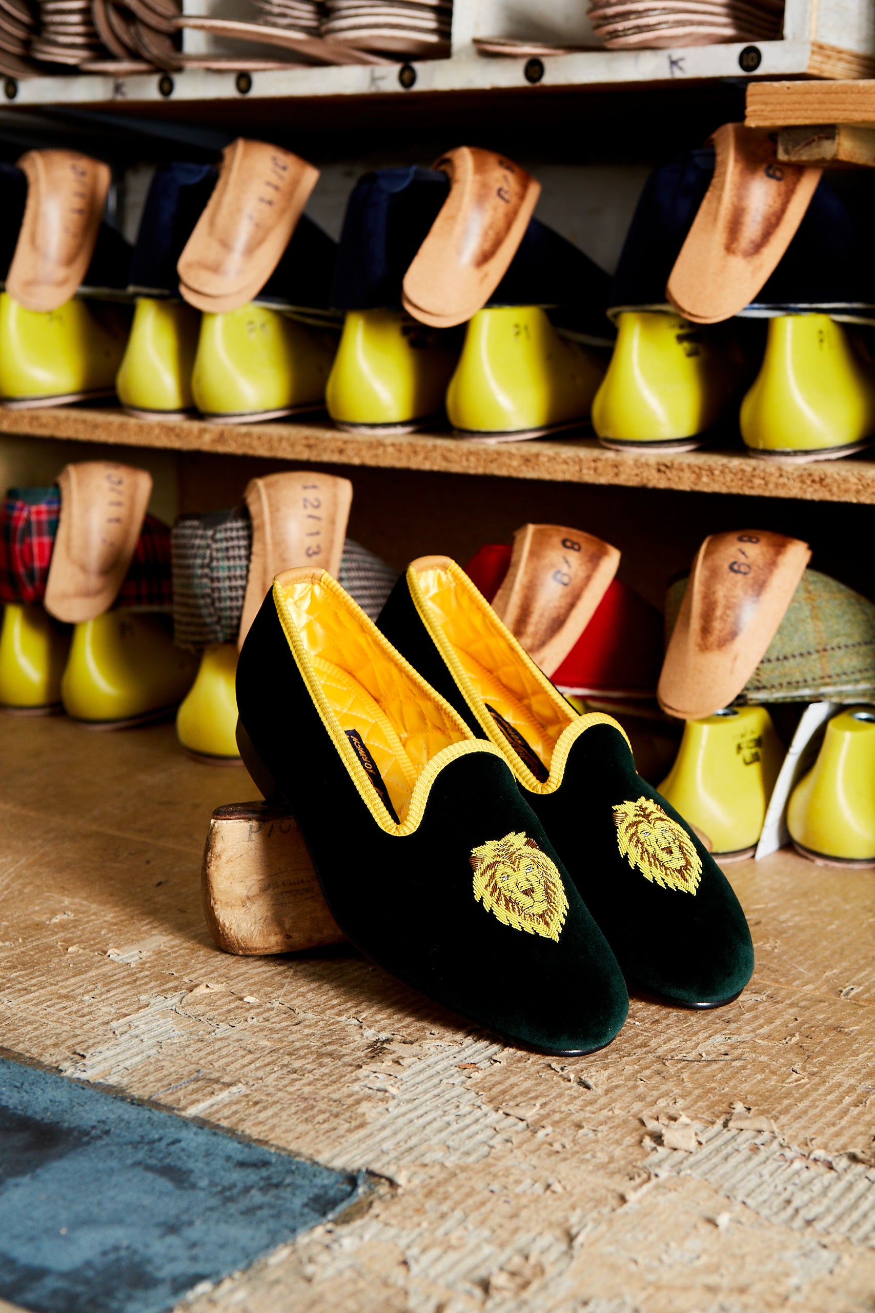 Black Velvet Albert Slippers with Embroidered King Lion