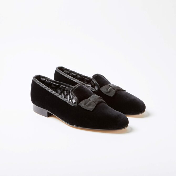 Black Velvet Albert Slippers with Pinched Bow